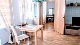 Апартаменты Burg Romantischblick apartment Рига Улучшенные апартаменты-53